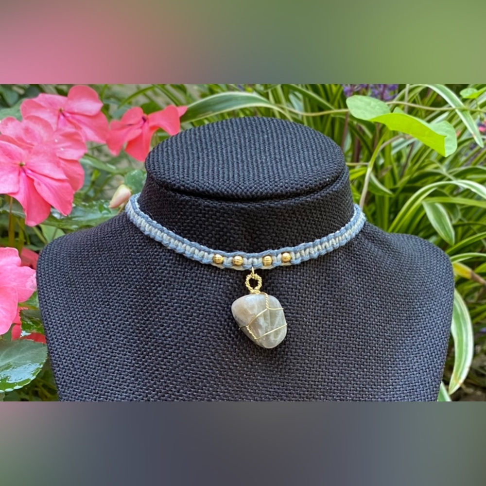 🌚Reversible Black Moonstone Pendant Hemp Choker